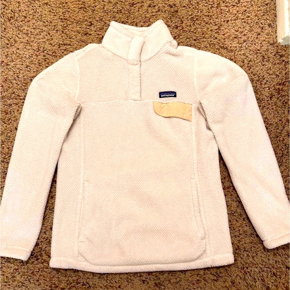Patagonia Plush Pullover Sweater - Women’s Size Medium - EUC!
